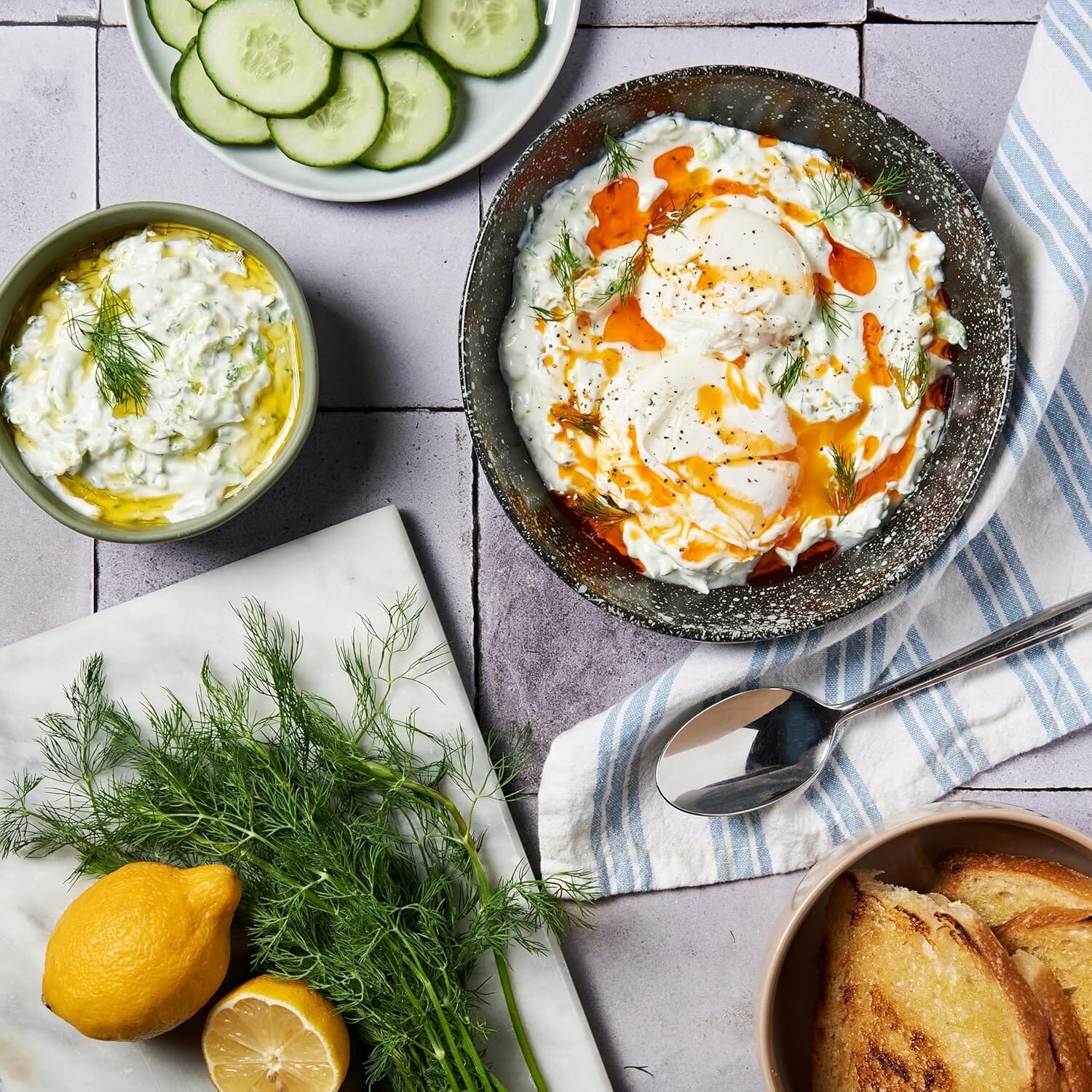 Lee Kum Kee Chili Oil (7 oz - 1 Pack), Crafted from Dried Chili Peppers and Soybean Oil, Spicy, Perfect for Dipping, Cold Dishes, Sichuan and Hunan Dishes Snackathon Foods 